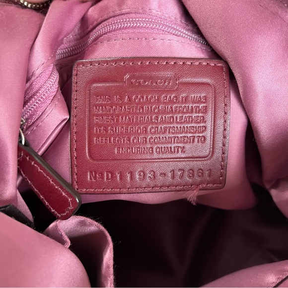 LIKE NEW!  Matching Coach Chelsea Patent Leather 'Ashlyn' Hobo Handbag/Wallet - Picture 3 of 3